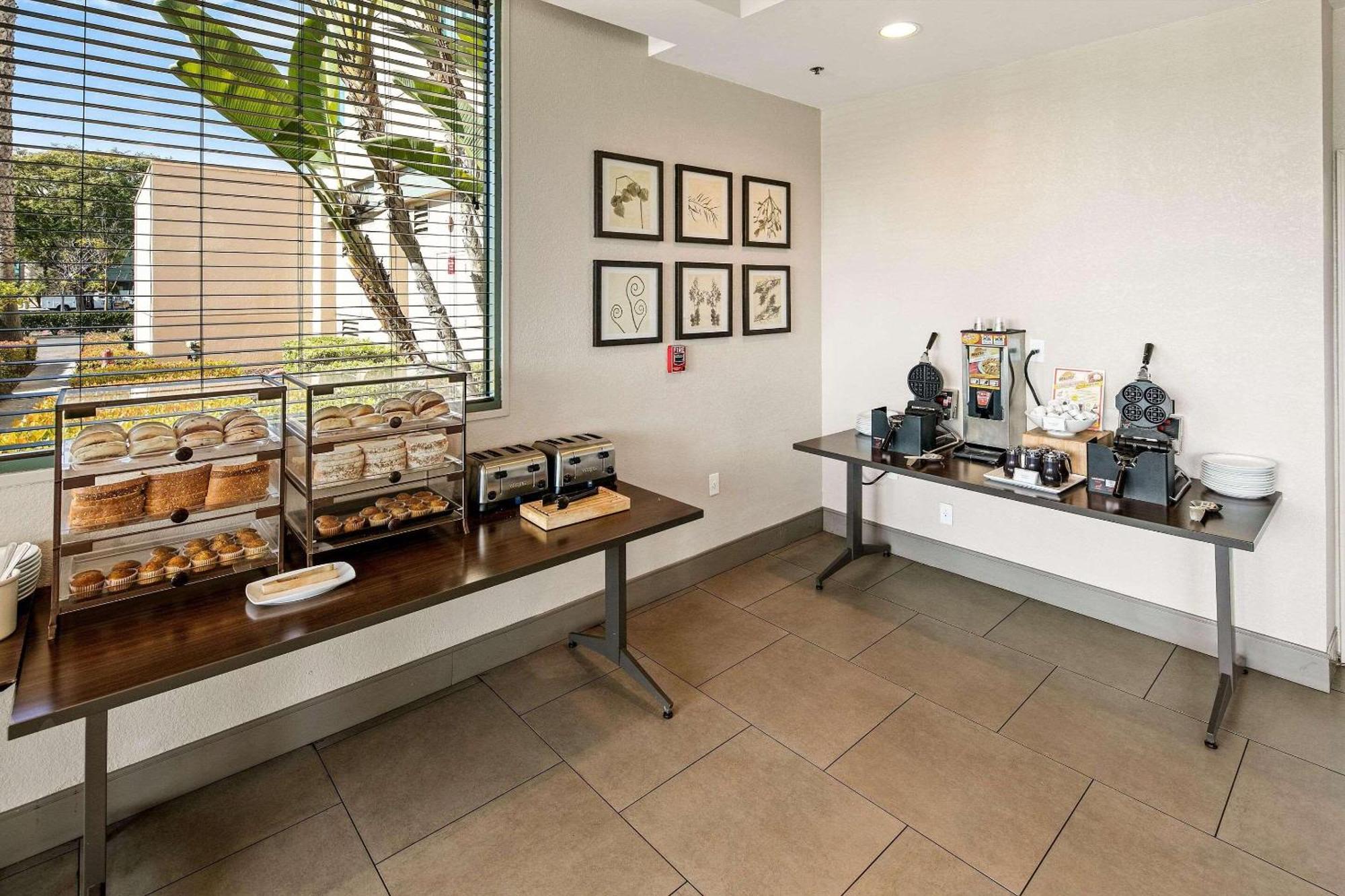 Country Inn & Suites By Radisson, San Diego North, Ca ภายนอก รูปภาพ