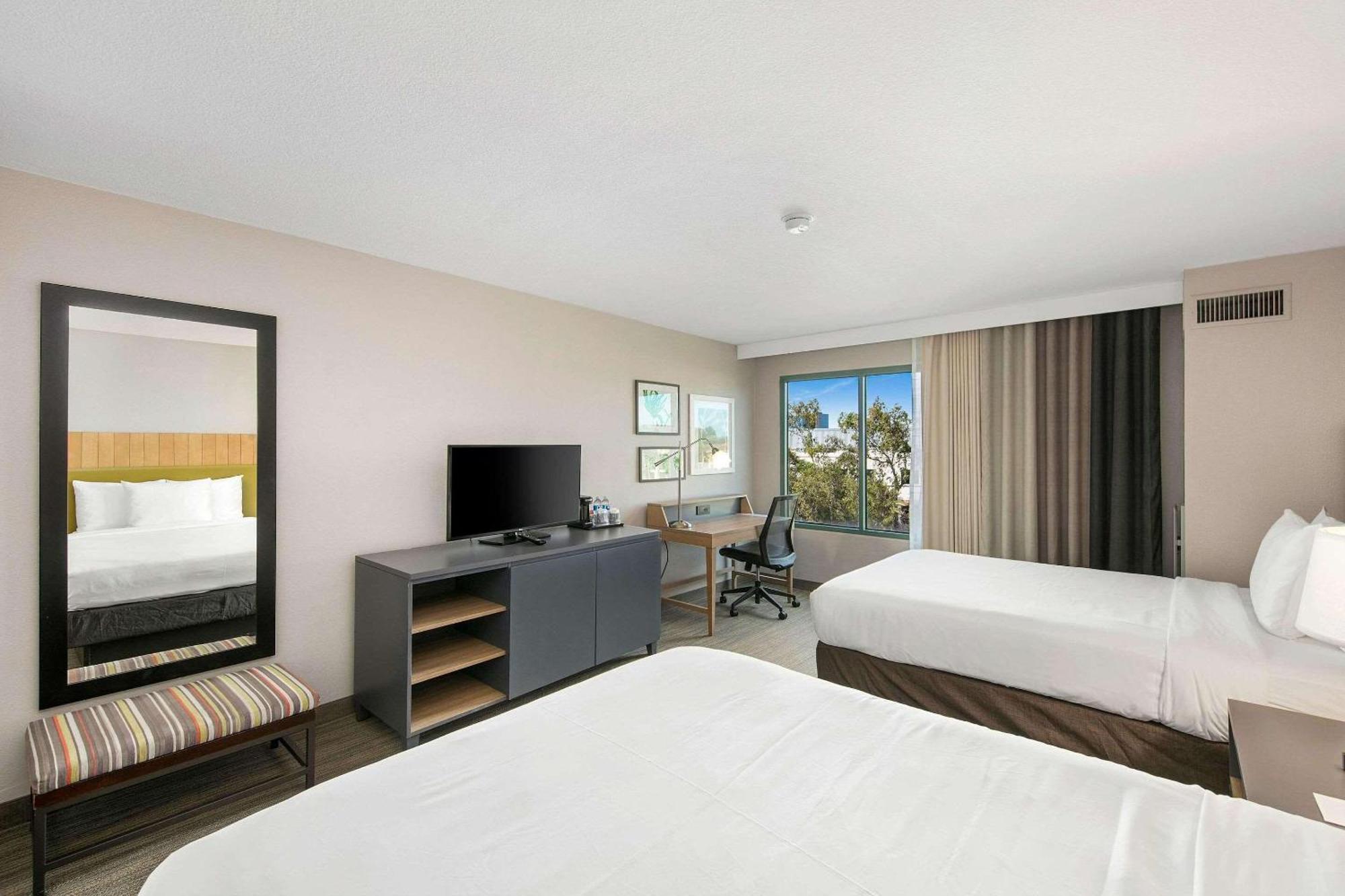 Country Inn & Suites By Radisson, San Diego North, Ca ภายนอก รูปภาพ