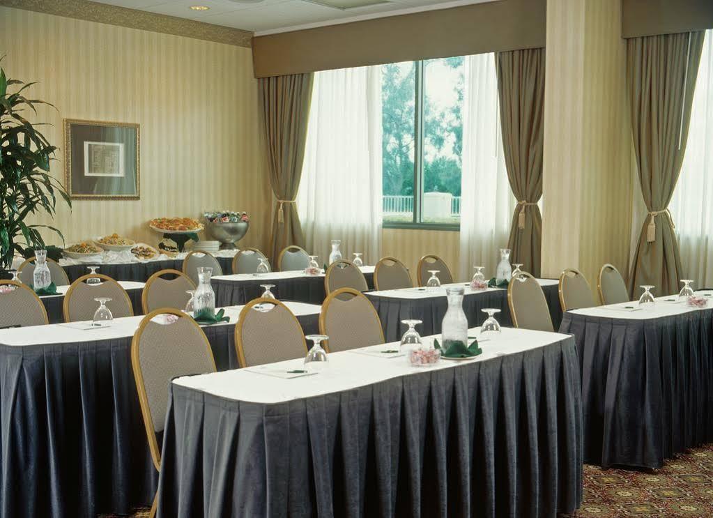 Country Inn & Suites By Radisson, San Diego North, Ca ภายนอก รูปภาพ